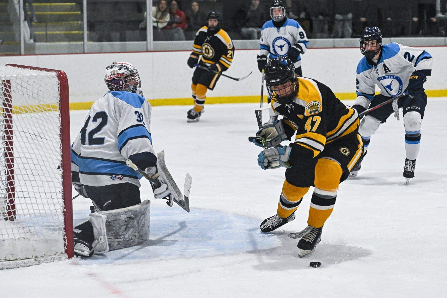02/05/2024 - Hockey - Oakville vs Parkway West